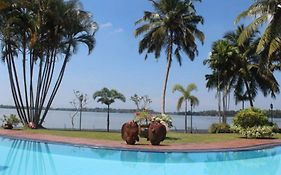 Blue Water Villa 3*