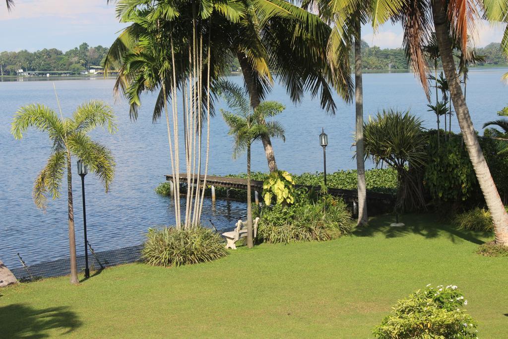 Blue Water Villa Piliyandala Exterior photo