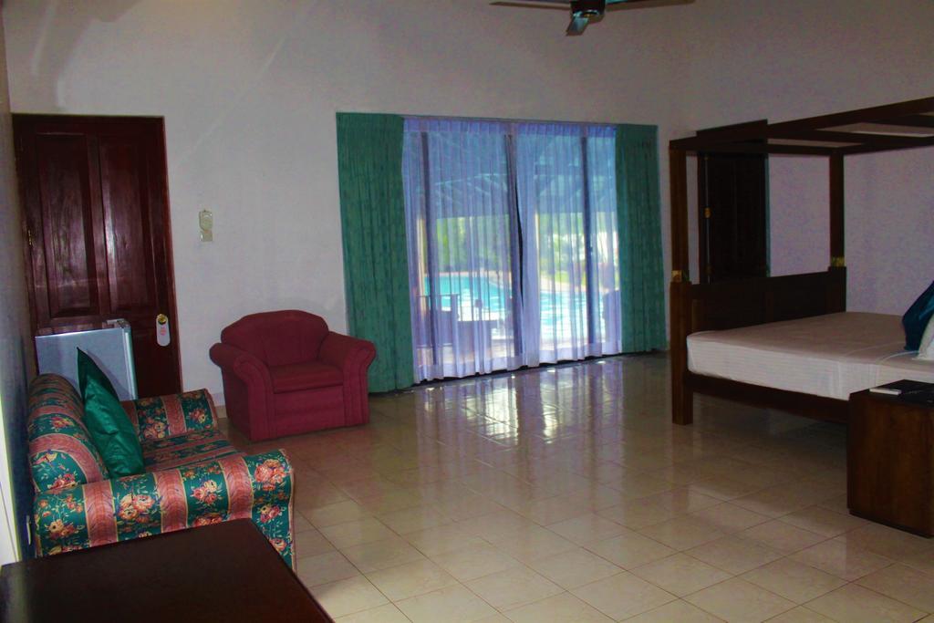 Blue Water Villa Piliyandala Exterior photo