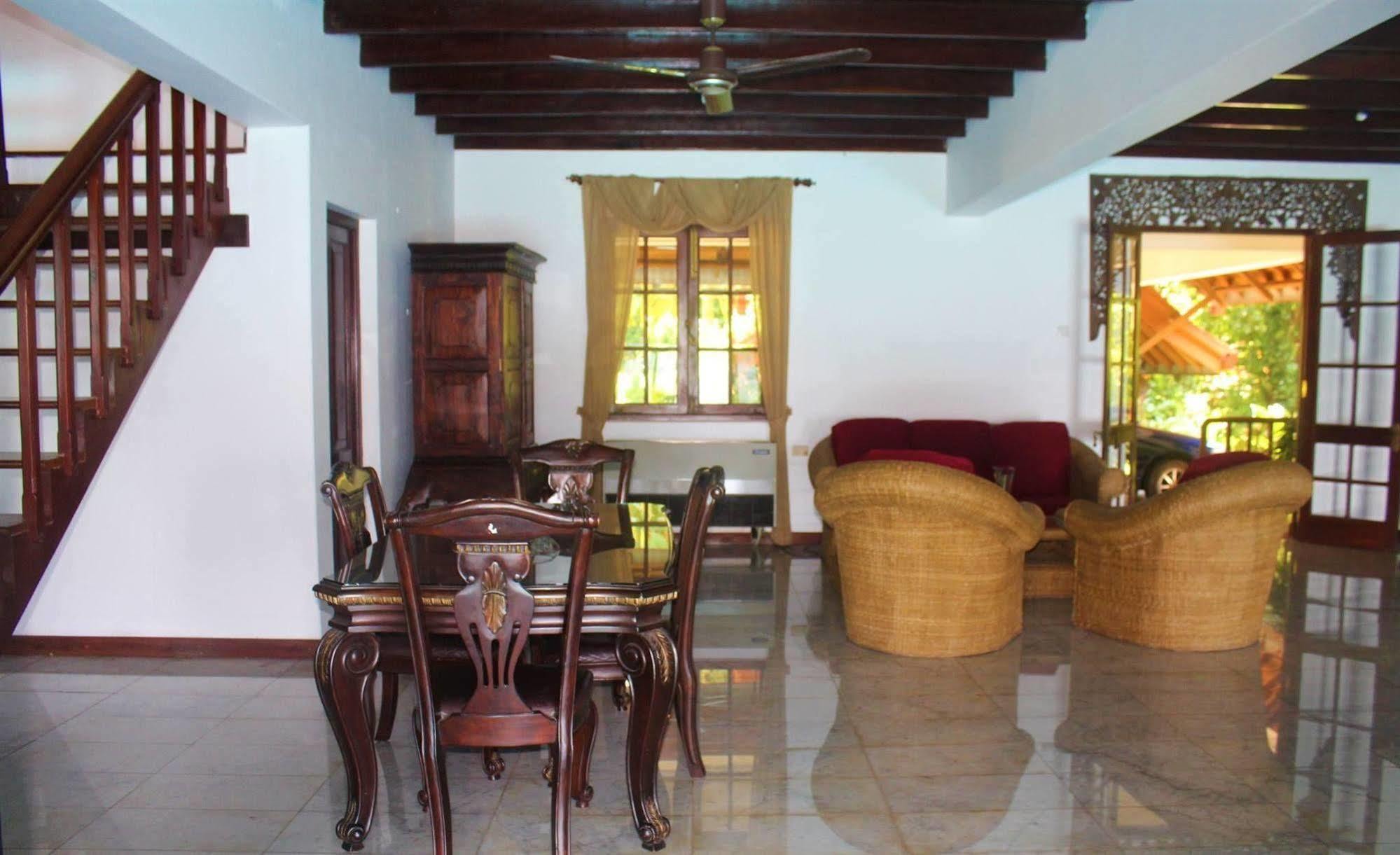 Blue Water Villa Piliyandala Exterior photo